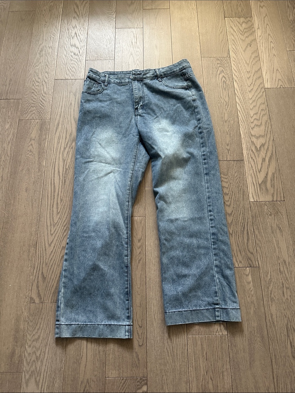Classic Men's Light Blue Relaxed Fit Jeans